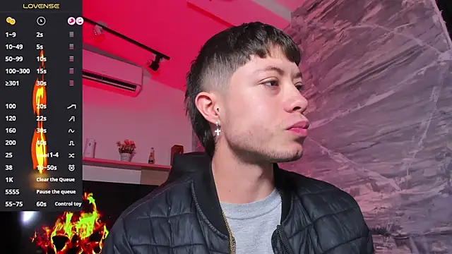 Snapshot of marcuscollins1_ chatting on February 16, 2026, 1:07 pm marcuscollins1 online show from February 16, 2026, 1:07 pm