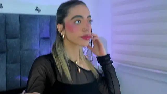 Violetta Ficher online show from February 3, 2026, 2:53 am