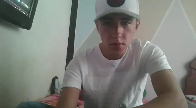 Snapshot of daimon_king05 chatting on January 30, 2025, 9:14 pm daimon king05 online show from January 30, 2025, 9:14 pm