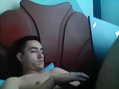 Snapshot of daimon_king05 chatting on March 7, 2025, 4:00 pm daimon king05 online show from March 7, 2025, 4:00 pm