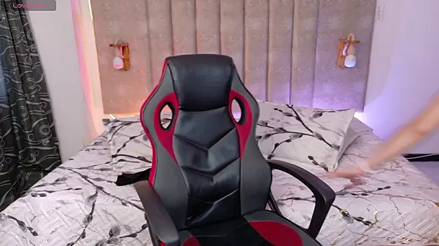 Alektra bryce online show from February 25, 2026, 7:34 pm