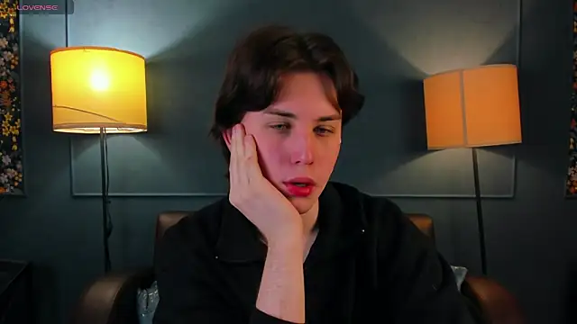 AdrianoAubert online show from February 22, 2026, 3:07 am