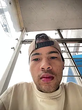 Snapshot of Twink_X chatting on February 15, 2025, 3:28 pm Twink X online show from February 15, 2025, 3:28 pm