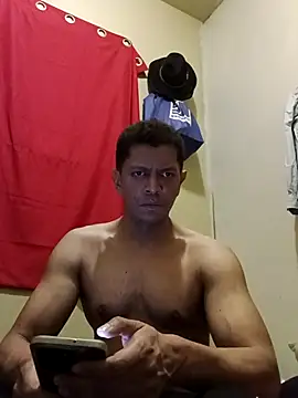 Snapshot of machoactivo1 chatting on February 25, 2026, 5:39 am machoactivo1 online show from February 25, 2026, 5:39 am