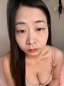 Snapshot of jinj-a chatting on February 25, 2025, 3:20 am jinj-a online show from February 25, 2025, 3:20 am