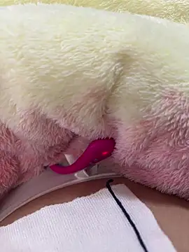 Snapshot of jinj-a chatting on March 18, 2025, 4:26 am jinj-a online show from March 18, 2025, 4:26 am