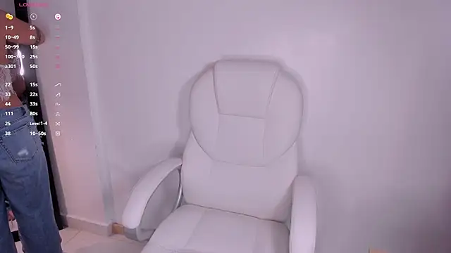 julietaevanns online show from March 2, 2025, 3:34 am