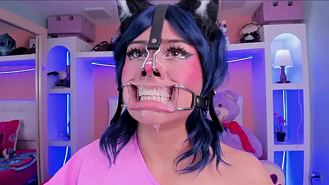 Snapshot of miss___megan chatting on February 3, 2026, 6:40 am miss megan online show from February 3, 2026, 6:40 am