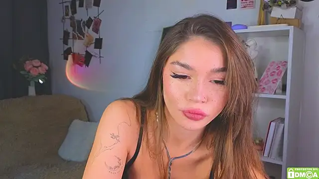 Caroline  Brown online show from October 3, 2025, 4:31 am