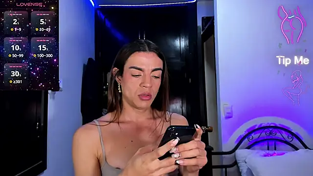 Dollcatalina online show from February 1, 2026, 8:07 pm