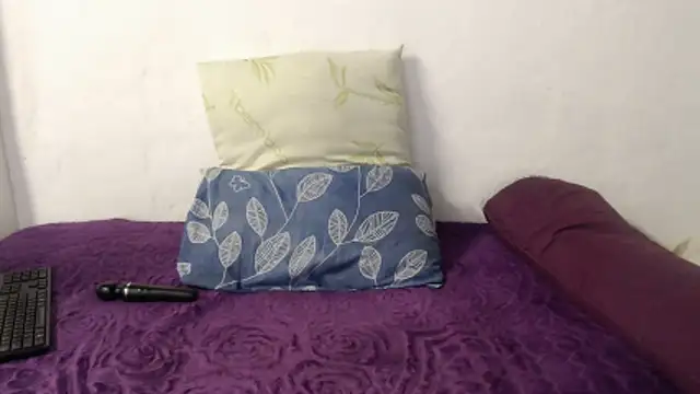 PinkMagic online show from November 24, 2025, 11:04 pm