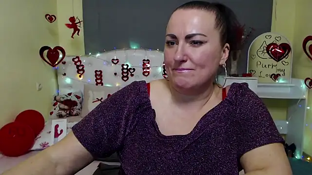 DianaMGG online show from February 5, 2026, 9:14 am