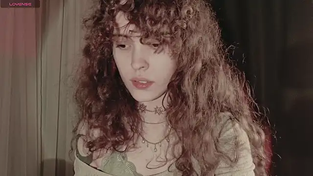 Snapshot of Dizer_clopy chatting on February 17, 2026, 8:48 pm Dizer clopy online show from February 17, 2026, 8:48 pm