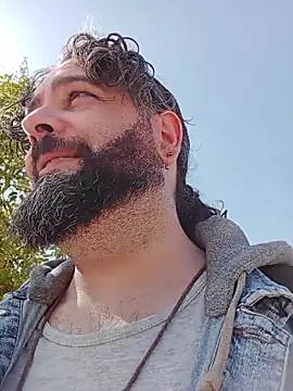 Snapshot of serpensy chatting on October 14, 2025, 12:06 pm serpensy online show from October 14, 2025, 12:06 pm