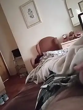 Snapshot of serpensy chatting on November 18, 2025, 3:49 pm serpensy online show from November 18, 2025, 3:49 pm