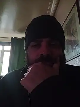 Snapshot of serpensy chatting on December 2, 2025, 7:57 am serpensy online show from December 2, 2025, 7:57 am