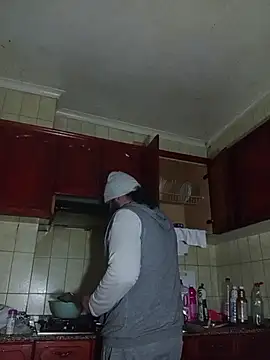 Snapshot of serpensy chatting on December 15, 2025, 8:24 pm serpensy online show from December 15, 2025, 8:24 pm