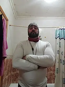 Snapshot of serpensy chatting on February 5, 2026, 2:43 pm serpensy online show from February 5, 2026, 2:43 pm