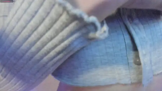 Snapshot of mey_baee chatting on November 13, 2025, 3:55 pm mey baee online show from November 13, 2025, 3:55 pm