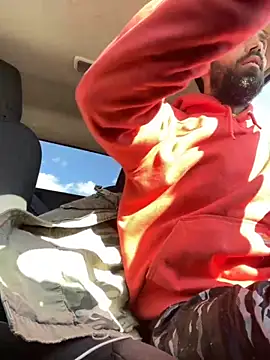 QueenM3 online show from October 8, 2025, 3:42 pm