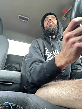 QueenM3 online show from November 15, 2025, 5:20 pm