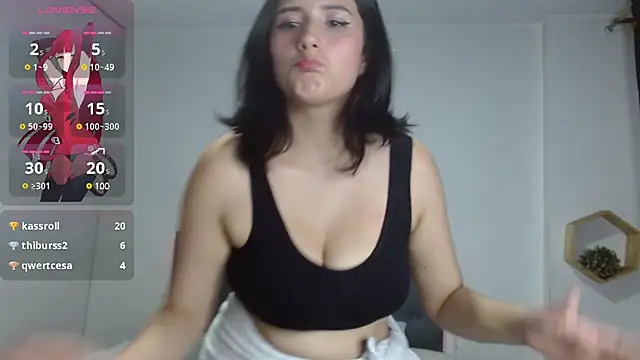 Snapshot of amy_royale chatting on March 22, 2025, 5:06 am amy royale online show from March 22, 2025, 5:06 am