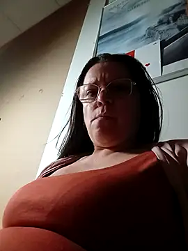 Conejta online show from February 28, 2025, 9:55 pm