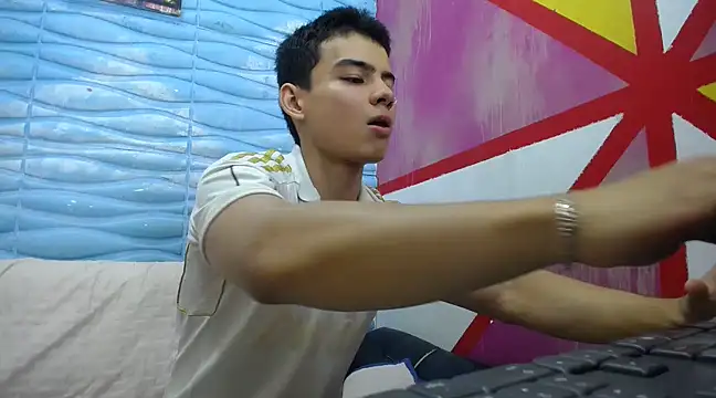 Snapshot of seigfried0 chatting on February 25, 2025, 7:03 pm seigfried0 online show from February 25, 2025, 7:03 pm