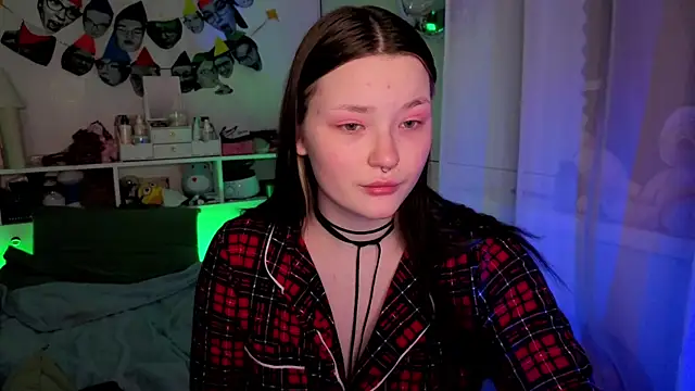 milliedoll online show from December 22, 2025, 1:02 am