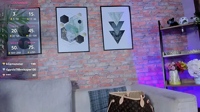 Snapshot of Lucia_Brown_ chatting on September 15, 2025, 4:23 am Lucia Brown online show from September 15, 2025, 4:23 am