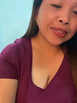 Snapshot of Sweet_fatty18 chatting on November 22, 2025, 12:26 pm Sweet fatty18 online show from November 22, 2025, 12:26 pm