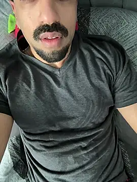 jojofloflo online show from March 3, 2025, 7:21 am