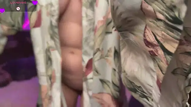 Velvettouch  online show from February 26, 2025, 11:15 pm