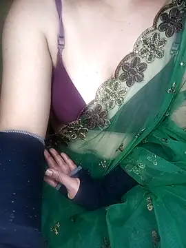 Snapshot of geetha_telugu_kan277 chatting on February 7, 2026, 5:49 pm geetha telugu kan277 online show from February 7, 2026, 5:49 pm