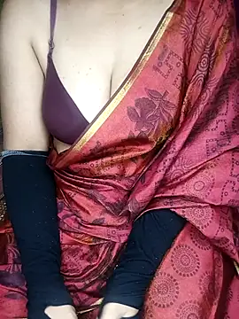 Snapshot of geetha_telugu_kan277 chatting on February 15, 2026, 5:31 pm geetha telugu kan277 online show from February 15, 2026, 5:31 pm