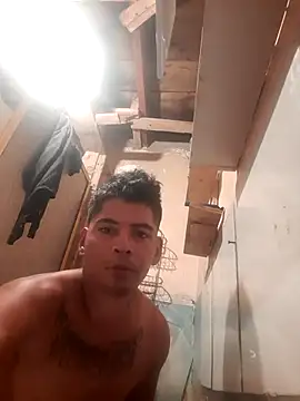 Snapshot of Elcabezhupas97 chatting on October 19, 2025, 5:52 am Elcabezhupas97 online show from October 19, 2025, 5:52 am