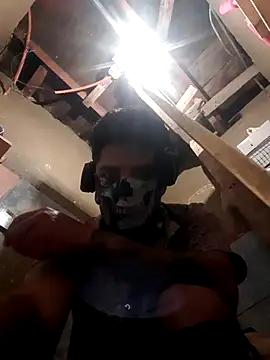 Snapshot of Elcabezhupas97 chatting on February 17, 2026, 9:06 am Elcabezhupas97 online show from February 17, 2026, 9:06 am