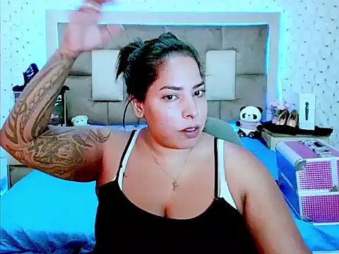 Snapshot of indiantopaz694u chatting on February 10, 2026, 4:38 am indiantopaz694u online show from February 10, 2026, 4:38 am