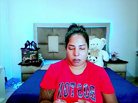 Snapshot of indiantopaz694u chatting on February 23, 2026, 4:21 am indiantopaz694u online show from February 23, 2026, 4:21 am