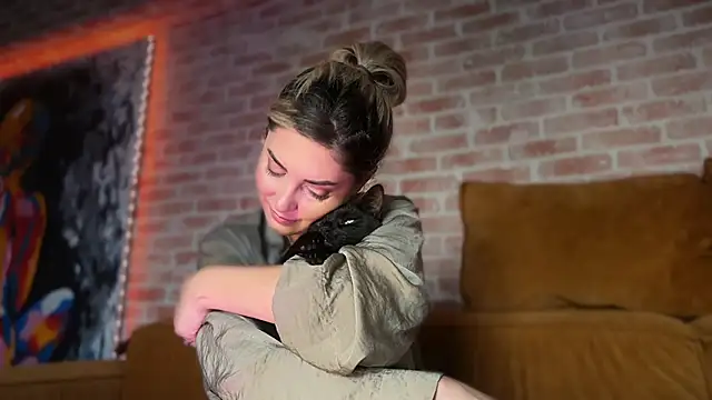  Allie  online show from February 4, 2026, 11:05 am