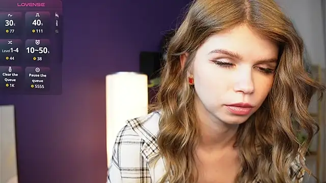 AmityDilley online show from October 9, 2025, 6:33 am