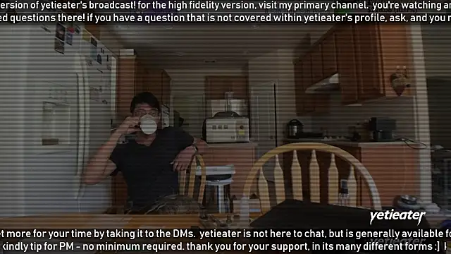 Snapshot of yetieater chatting on December 10, 2024, 8:05 pm yetieater online show from December 10, 2024, 8:05 pm