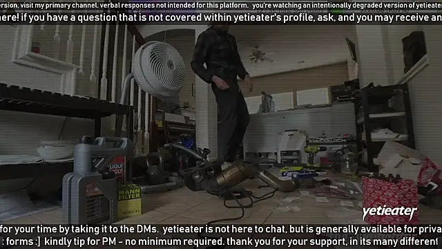 Snapshot of yetieater chatting on January 15, 2025, 9:09 pm yetieater online show from January 15, 2025, 9:09 pm