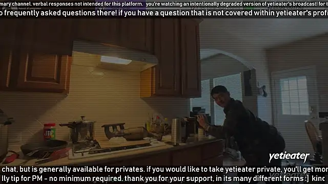 Snapshot of yetieater chatting on January 17, 2025, 6:33 pm yetieater online show from January 17, 2025, 6:33 pm