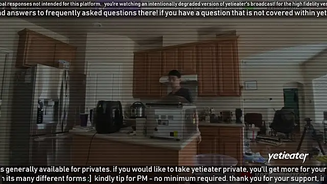 Snapshot of yetieater chatting on January 28, 2025, 5:35 pm yetieater online show from January 28, 2025, 5:35 pm