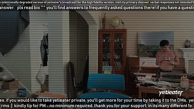 Snapshot of yetieater chatting on February 8, 2025, 8:32 pm yetieater online show from February 8, 2025, 8:32 pm