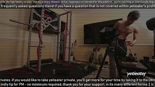 Snapshot of yetieater chatting on February 12, 2025, 11:30 pm yetieater online show from February 12, 2025, 11:30 pm