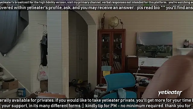 Snapshot of yetieater chatting on February 15, 2025, 10:10 pm yetieater online show from February 15, 2025, 10:10 pm