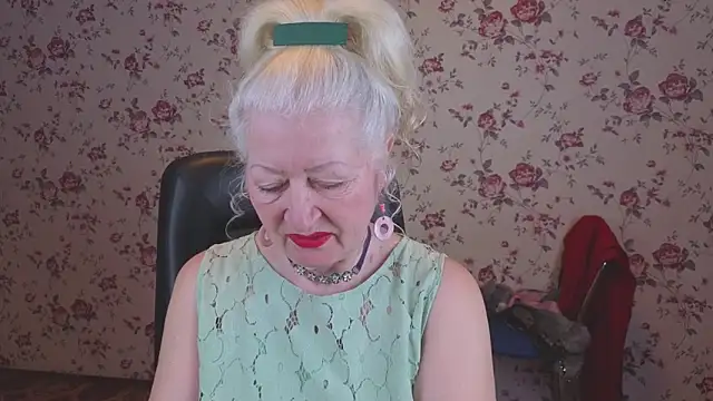 Maya Mayflower online show from February 21, 2026, 3:07 am