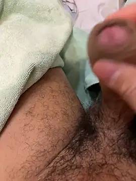 Snapshot of Runstat chatting on March 19, 2025, 12:37 am Runstat online show from March 19, 2025, 12:37 am